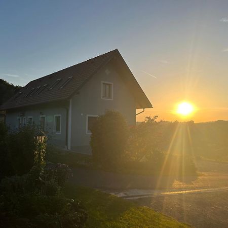 Ferienhaus Am Hof Zotter Riegersburg Exterior foto